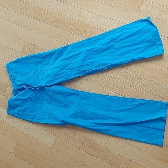 3/$10 SCUB pants medium - Picture 1 of 2